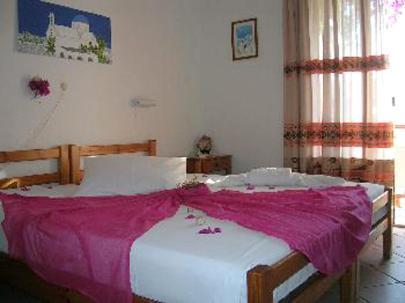Arian Hotel Parikia  Room photo