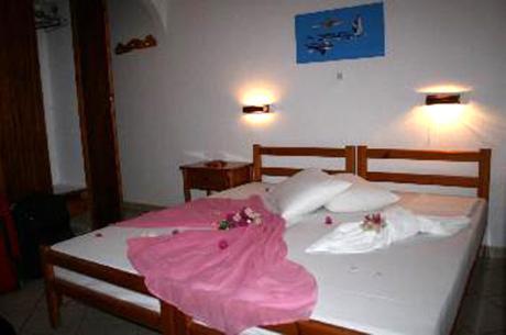Arian Hotel Parikia  Room photo